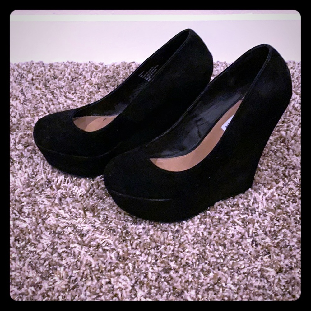 Black suede wedges 6” size 8